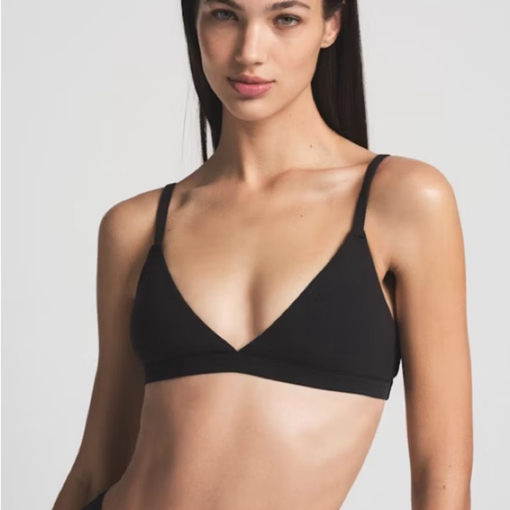 SKIMS Fits Everybody Triangle Bralette